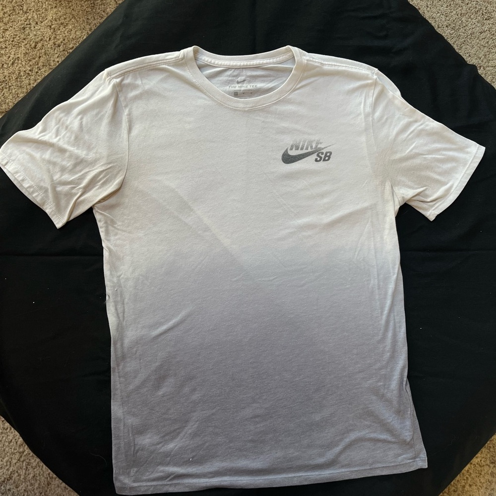 Nike Gray/White Gradient Short Sleeve Tee